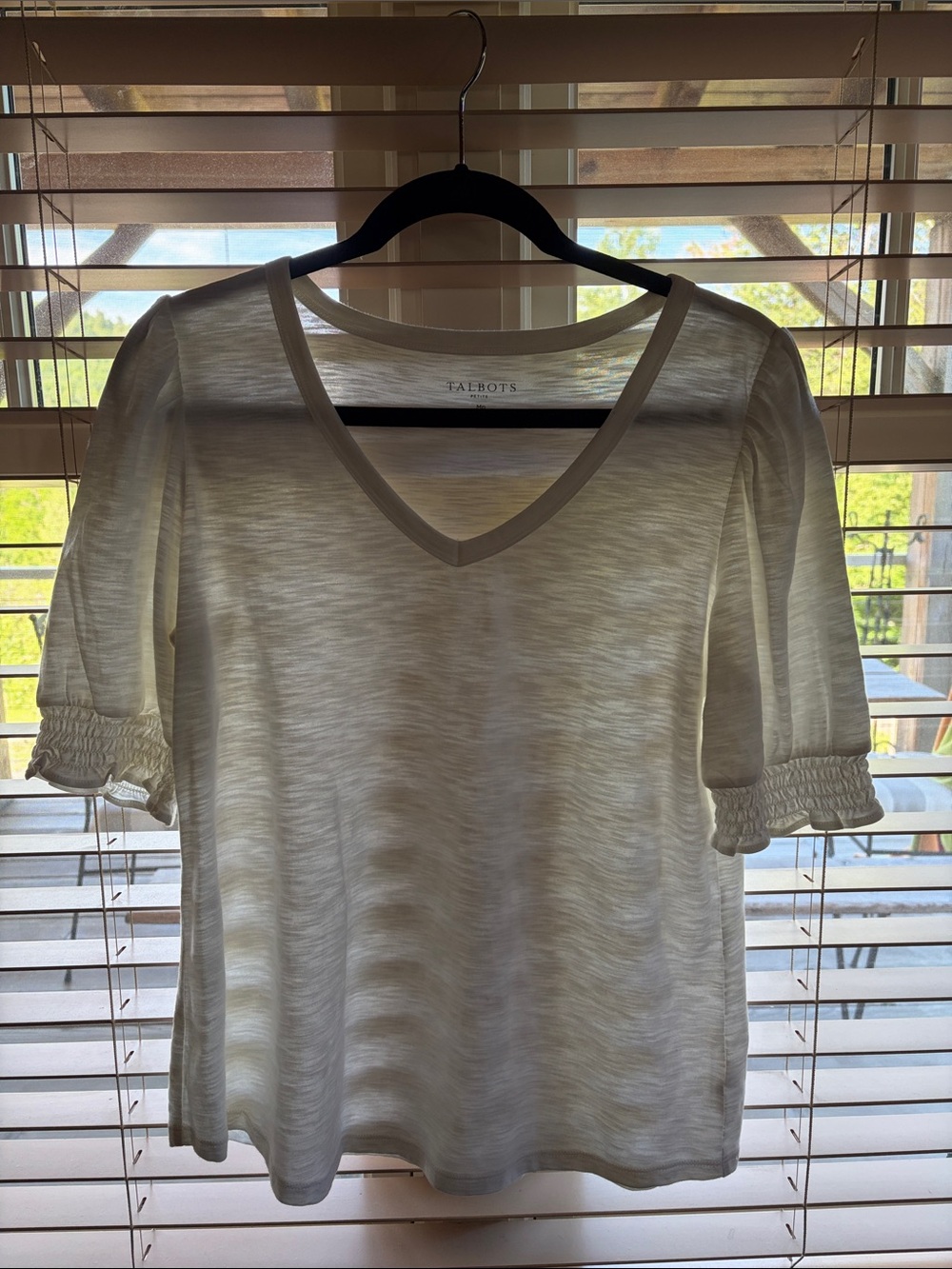 Talbots White V-Neck Lightweight Summer Top. Cotton Modal blend. Size MP